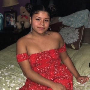 Meet your Posher, Paola